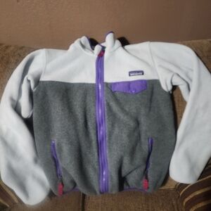 Patagonia Synchilla  Gray and White Fleece Zip-up Jacket Sz.small Womens